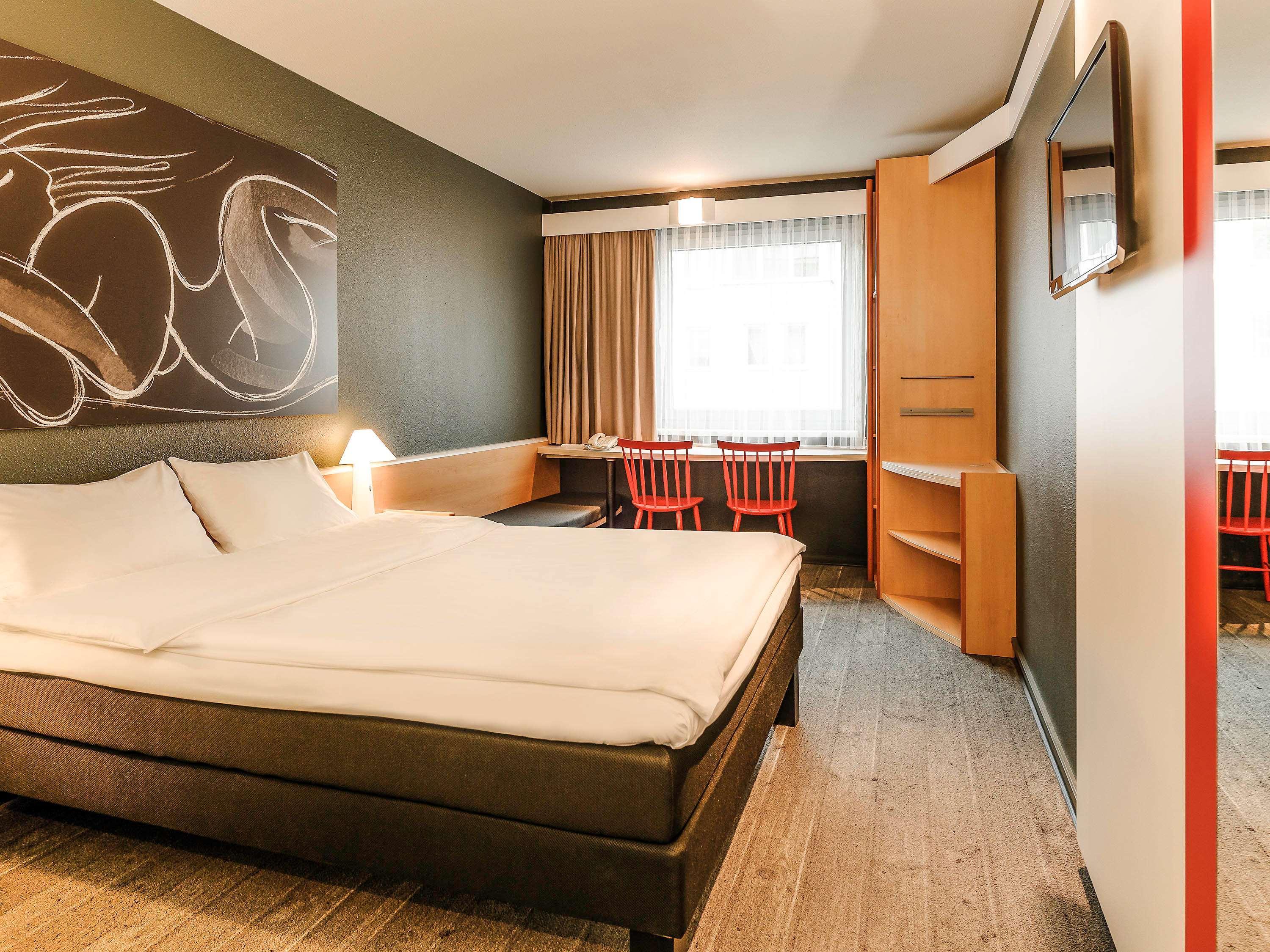 Ibis Wien City Bagian luar foto