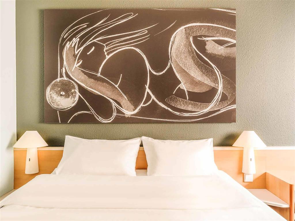 Ibis Wien City Bagian luar foto