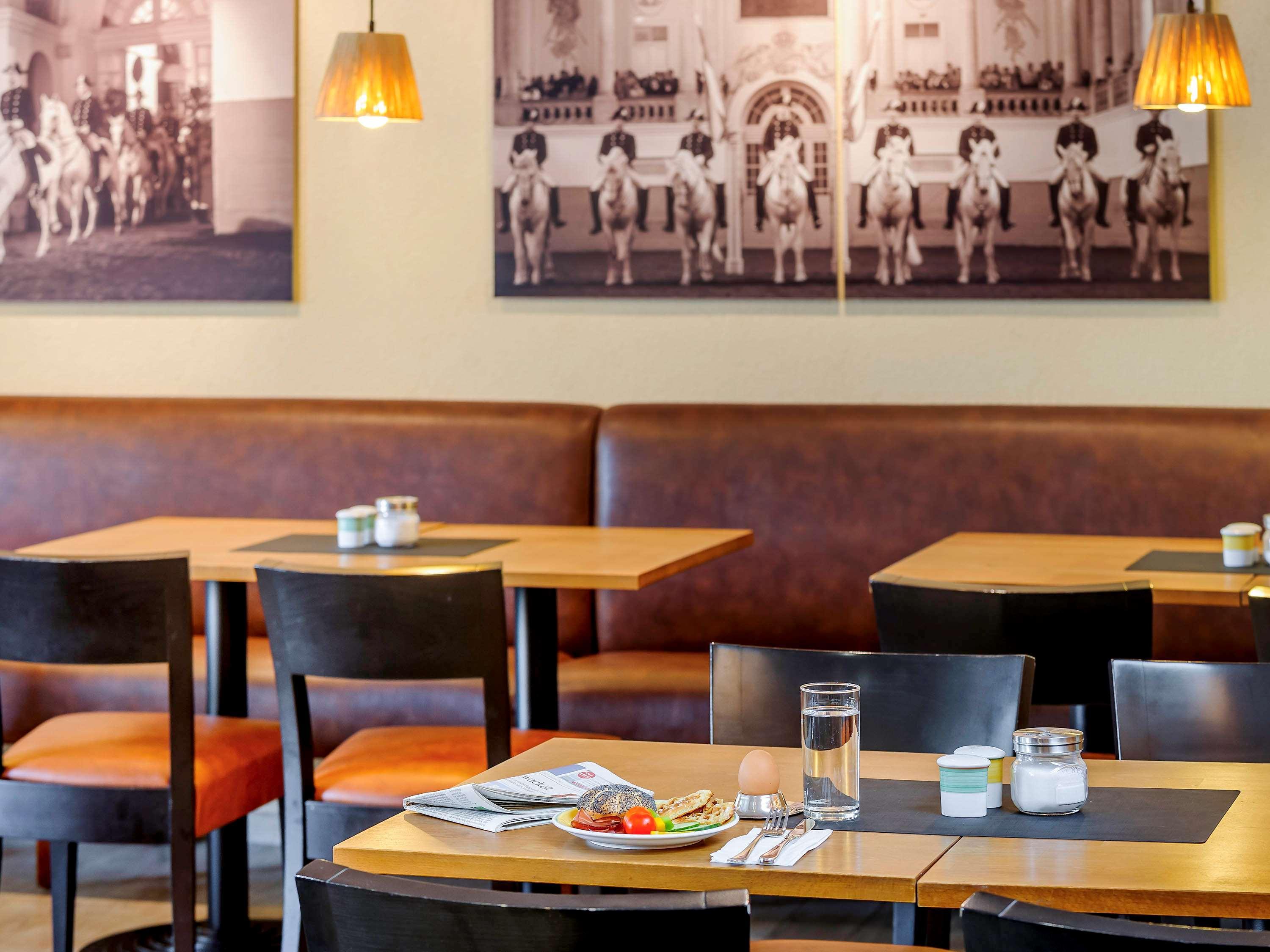 Ibis Wien City Bagian luar foto