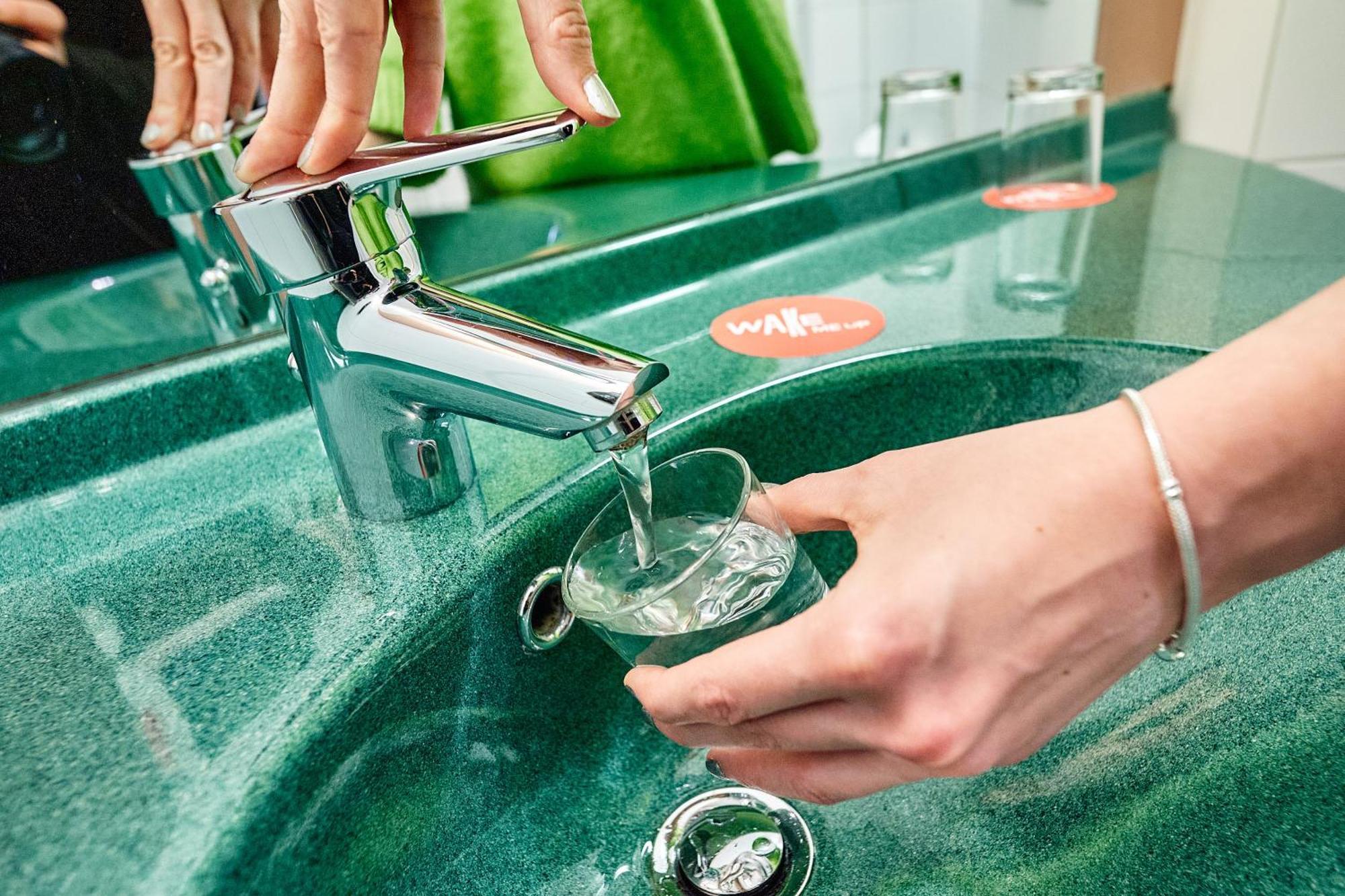 Ibis Wien City Bagian luar foto
