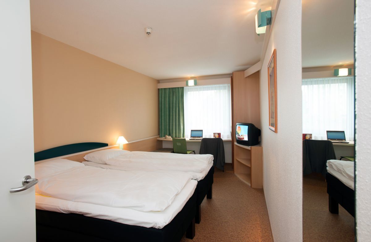 Ibis Wien City Bagian luar foto