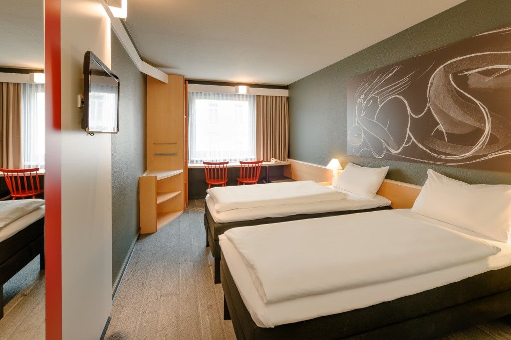 Ibis Wien City Bagian luar foto